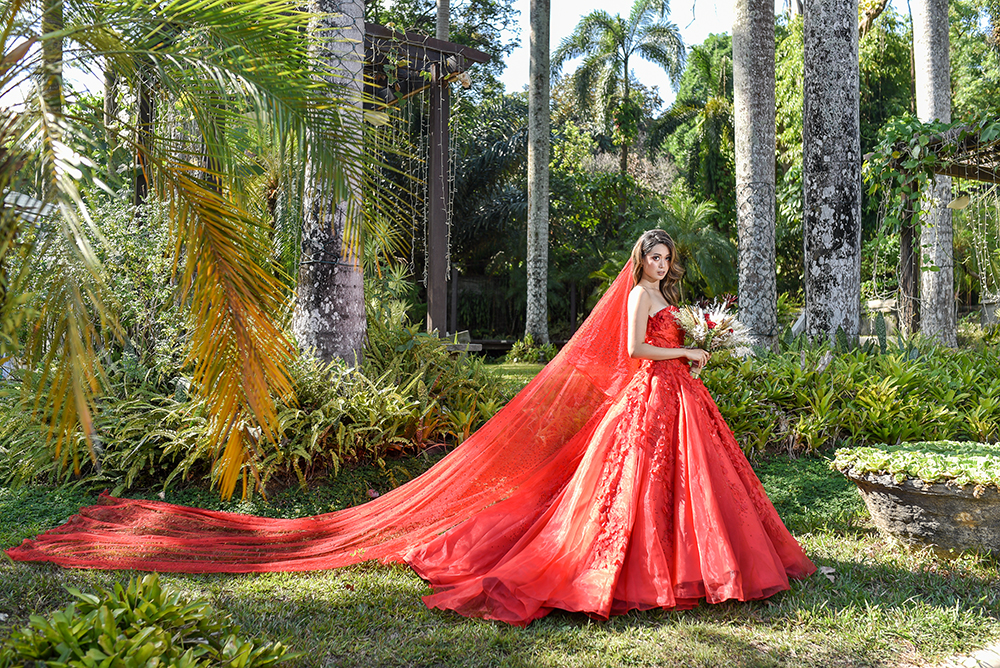 The Blooming Roses and The Passionate Bride